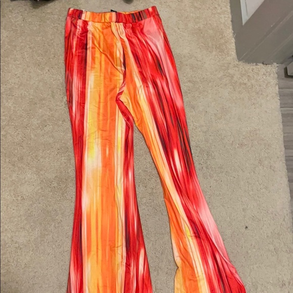 Orange flare pants - Picture 1 of 3